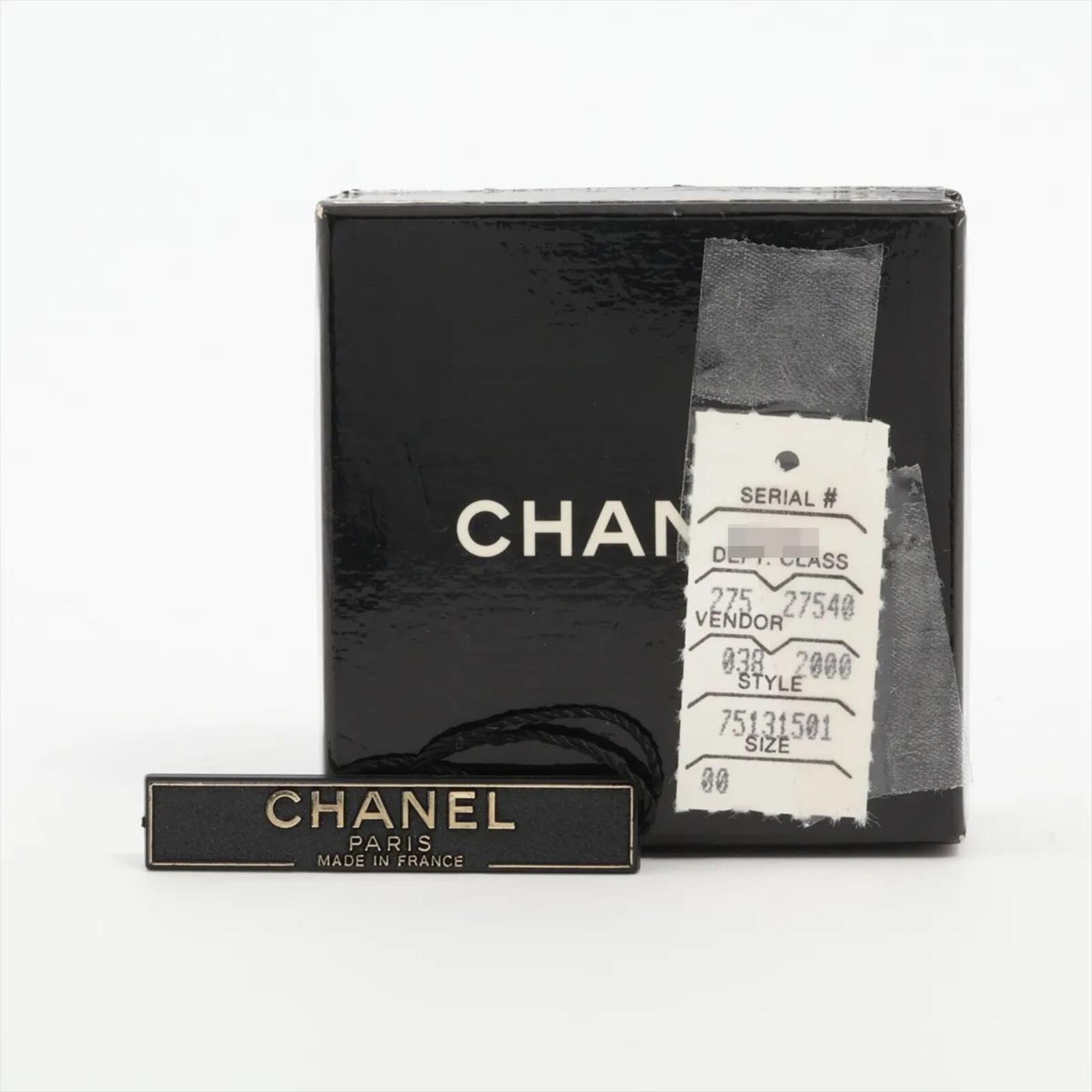 Chanel Vintage Gold Quilted Pearl Clip-On Earrings Made in France | Pre-Loved