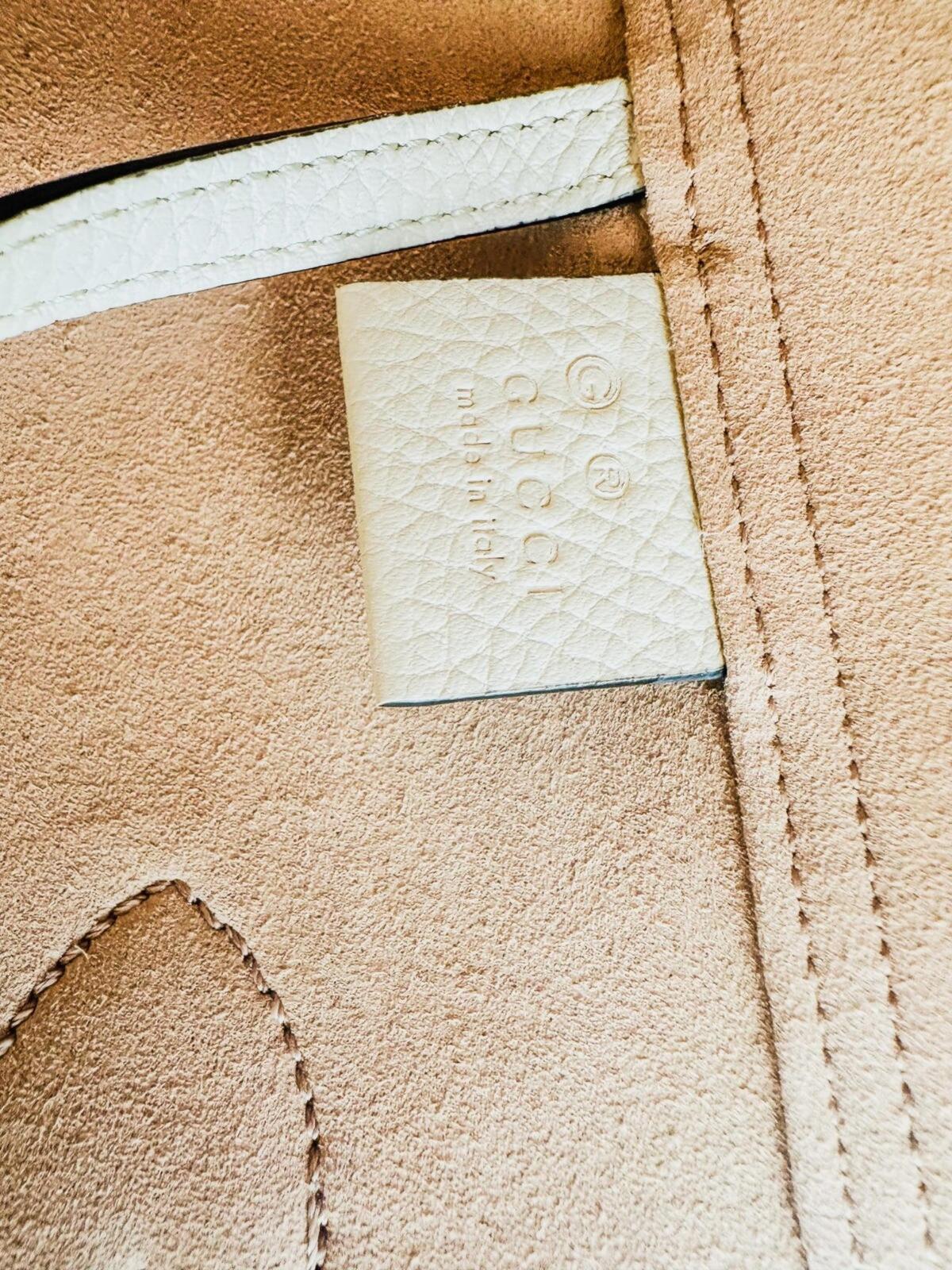 Gucci Dahlia Small Tote Mystic White Grained Calfskin Double G – view 6
