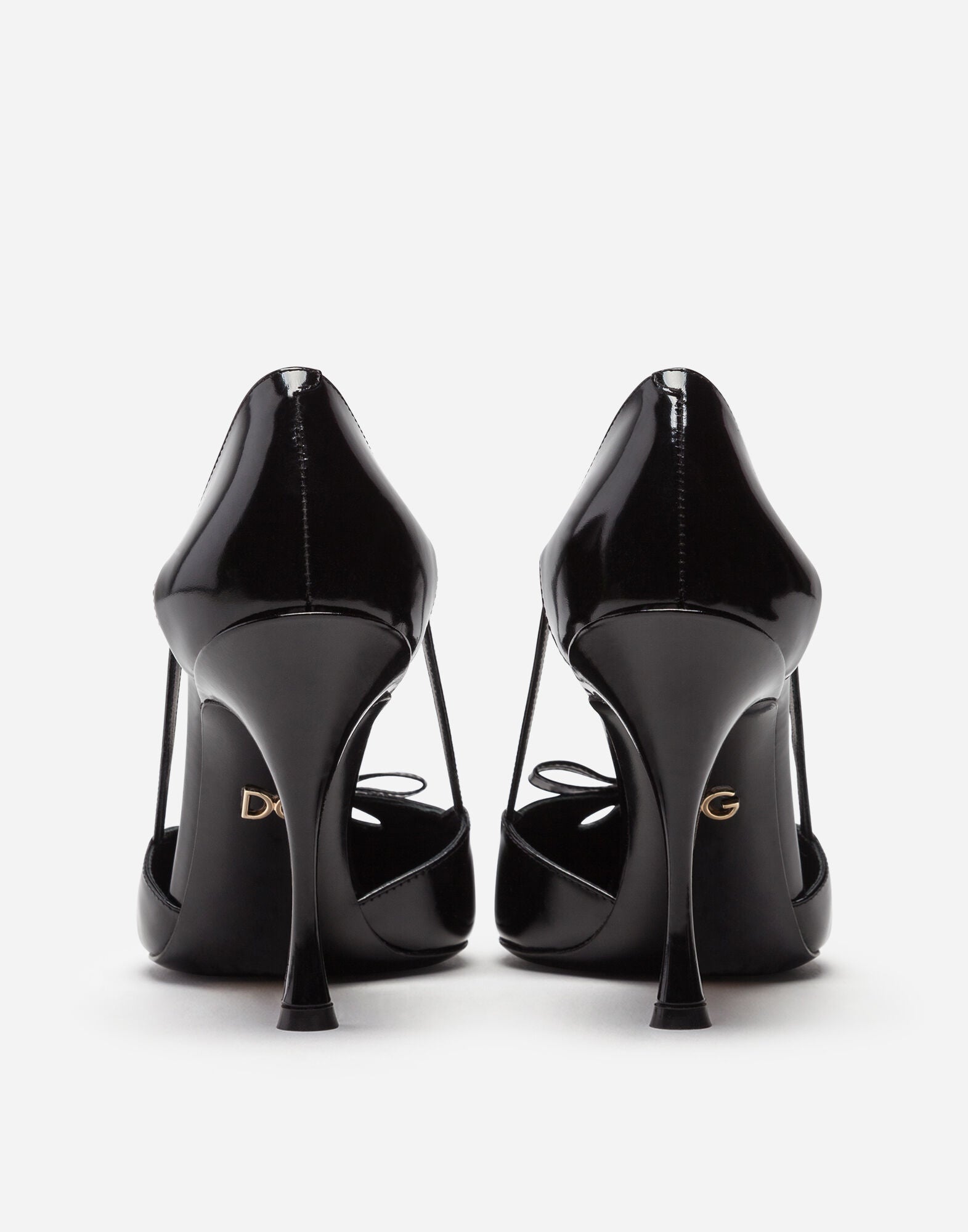 Polished calfskin pumps with bow