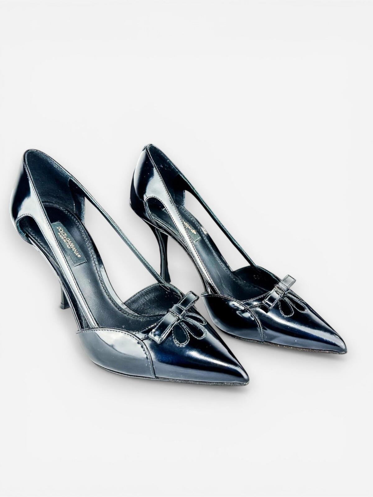 Dolce & Gabbana Dolce & Gabbana Black Patent Leather Bow Stiletto Pump EU 35.5 US 5.5 | NIB - Vestir