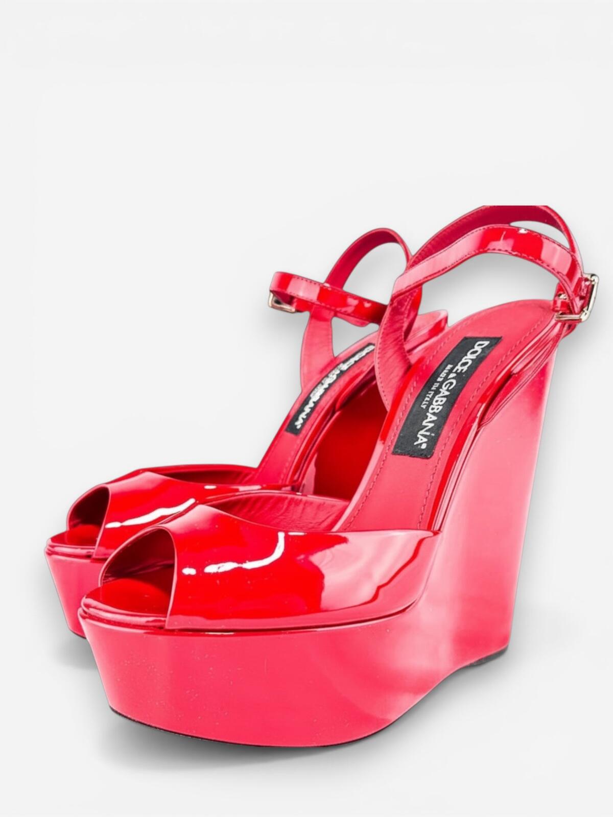 Dolce & Gabbana Dolce & Gabbana Red Patent Leather Platform Wedge Sandal EU 39 US 8 New - Vestir