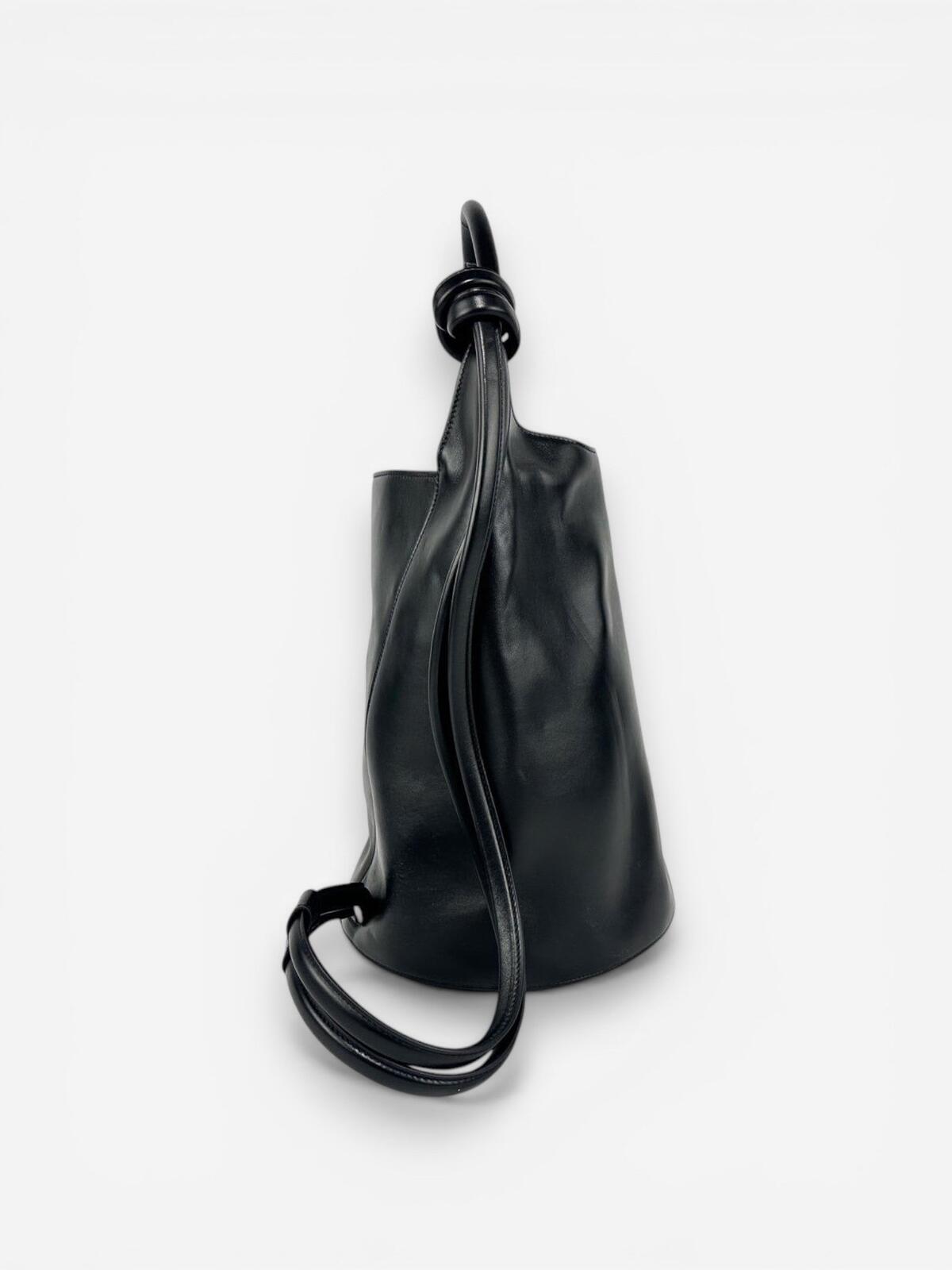 Jacquemus Le Tourni Black Calf Leather Bucket Tote Knotted Handle – view 5